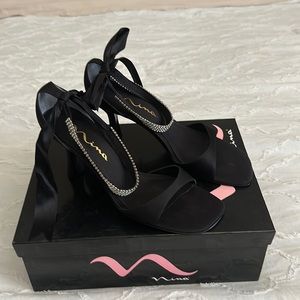 Dress shoes with heels